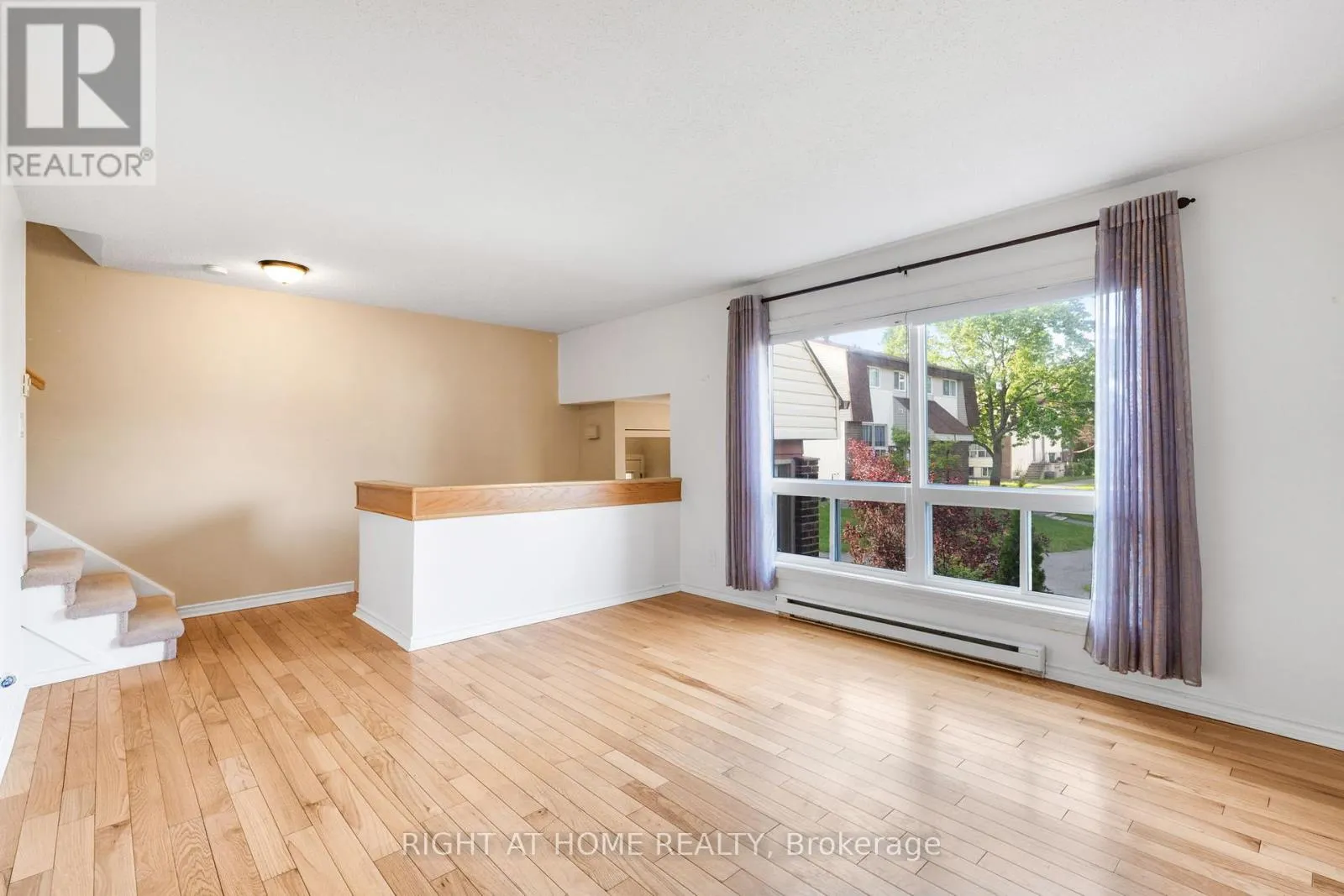 23D FORESTER CRESCENT