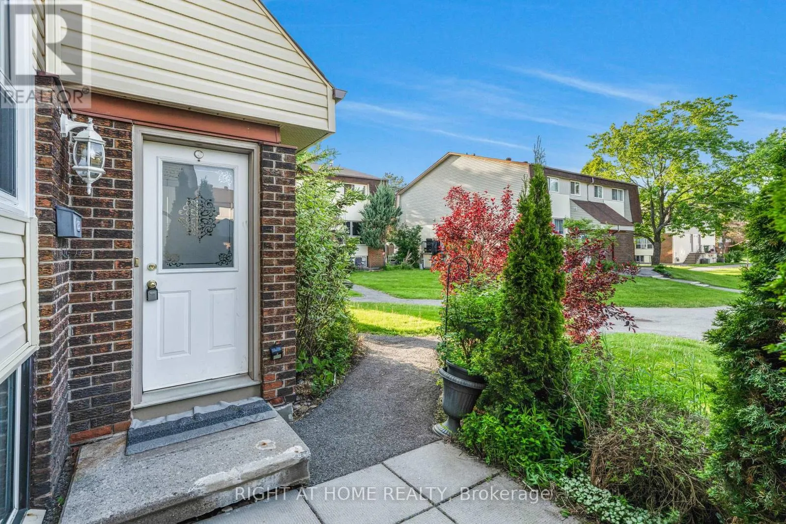 23D FORESTER CRESCENT