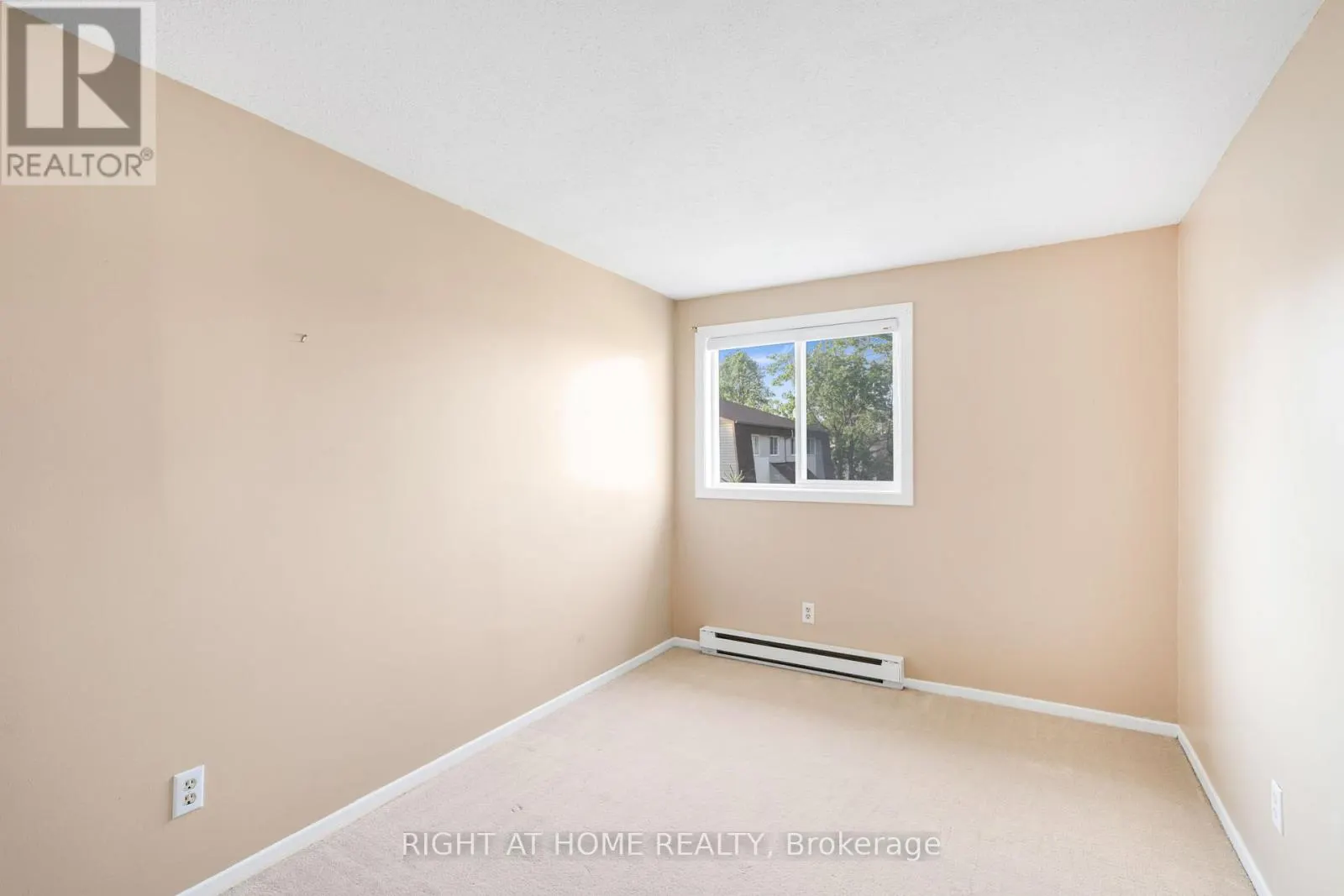 23D FORESTER CRESCENT