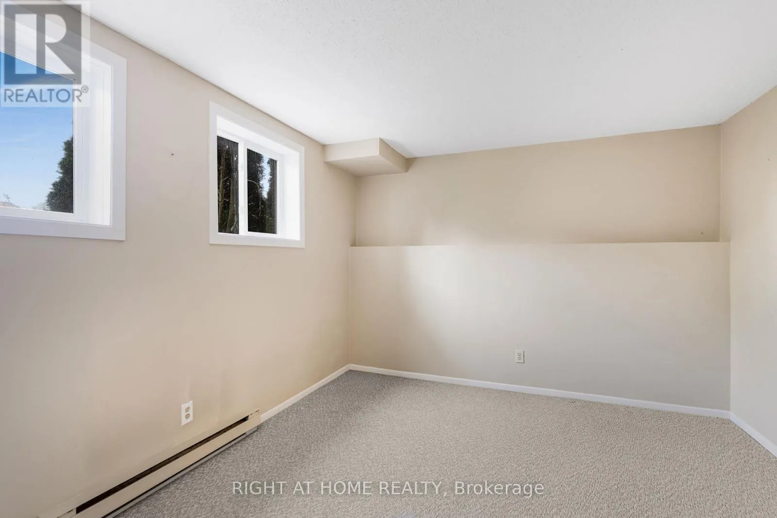 23D FORESTER CRESCENT