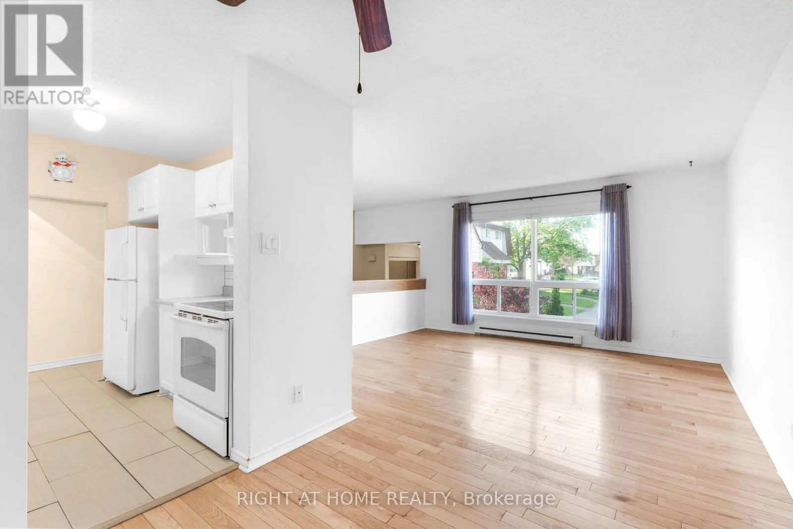 23D FORESTER CRESCENT