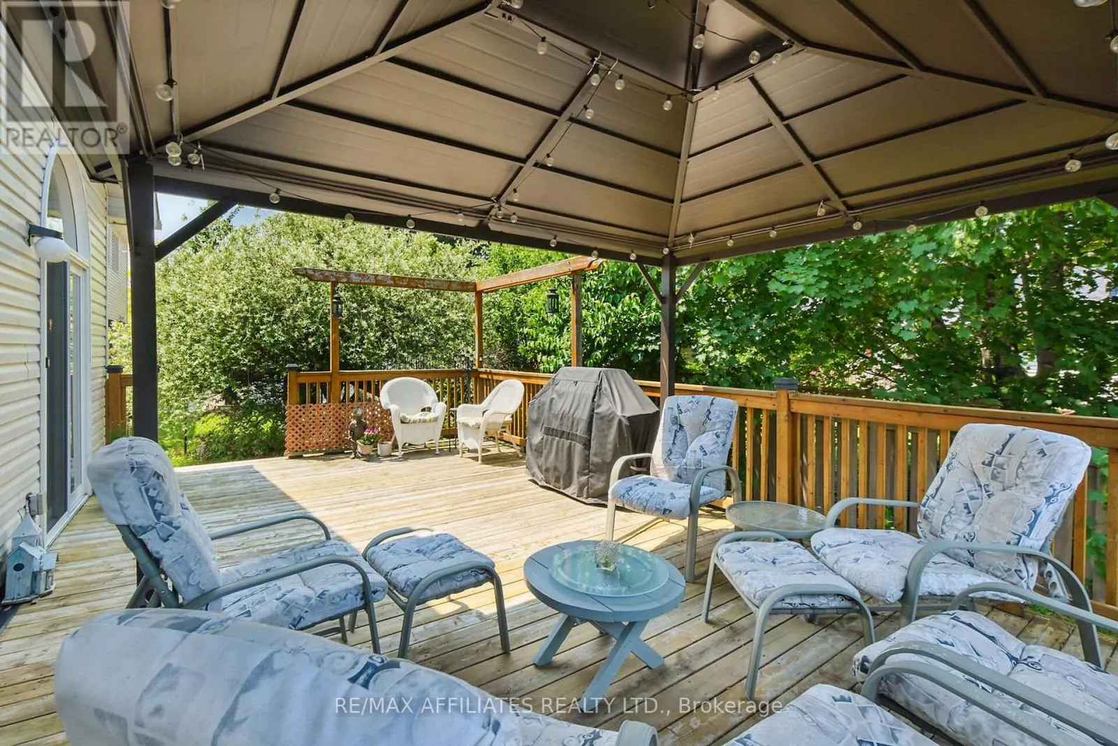 176 TOPAZE CRESCENT
