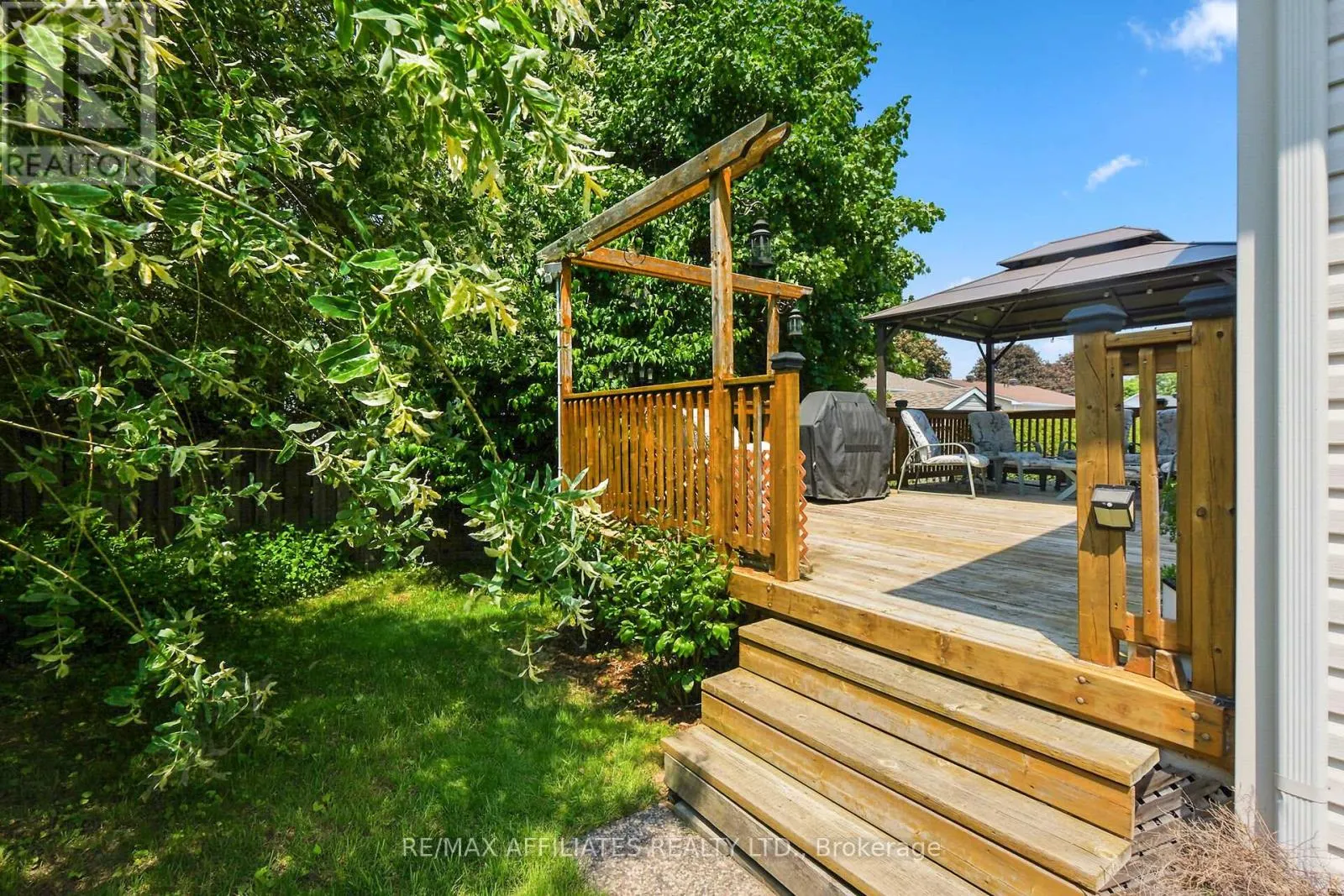 176 TOPAZE CRESCENT