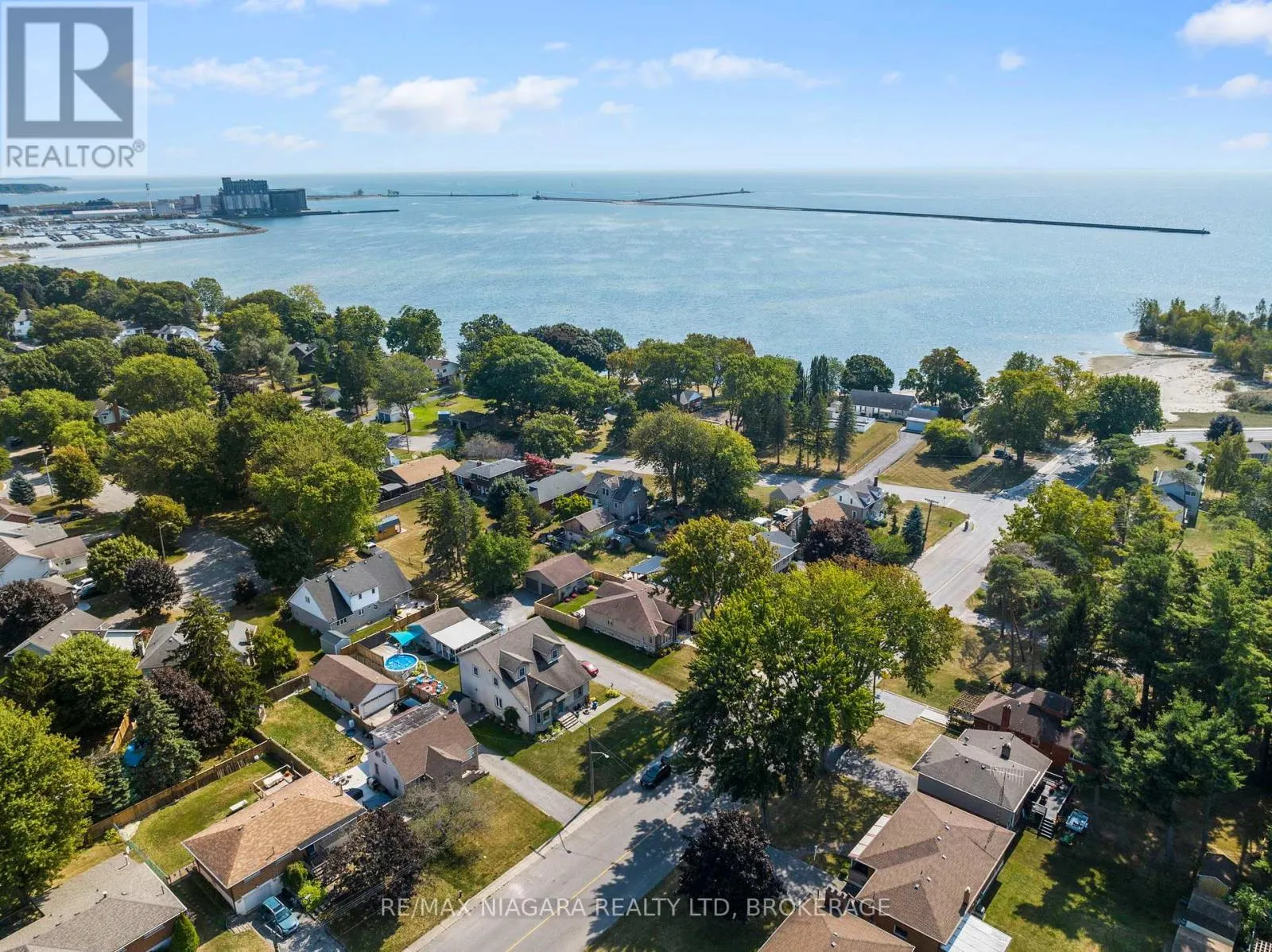 47 ROSEMOUNT AVENUE