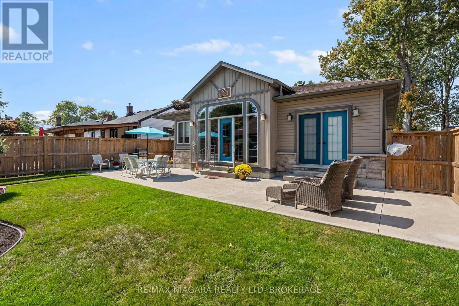 47 ROSEMOUNT AVENUE