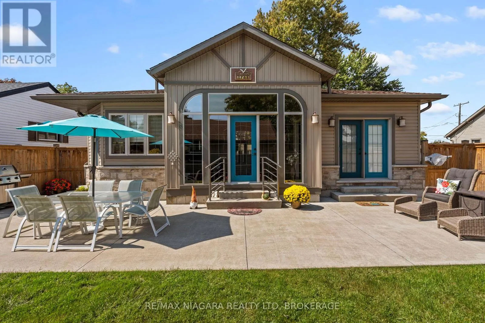 47 ROSEMOUNT AVENUE