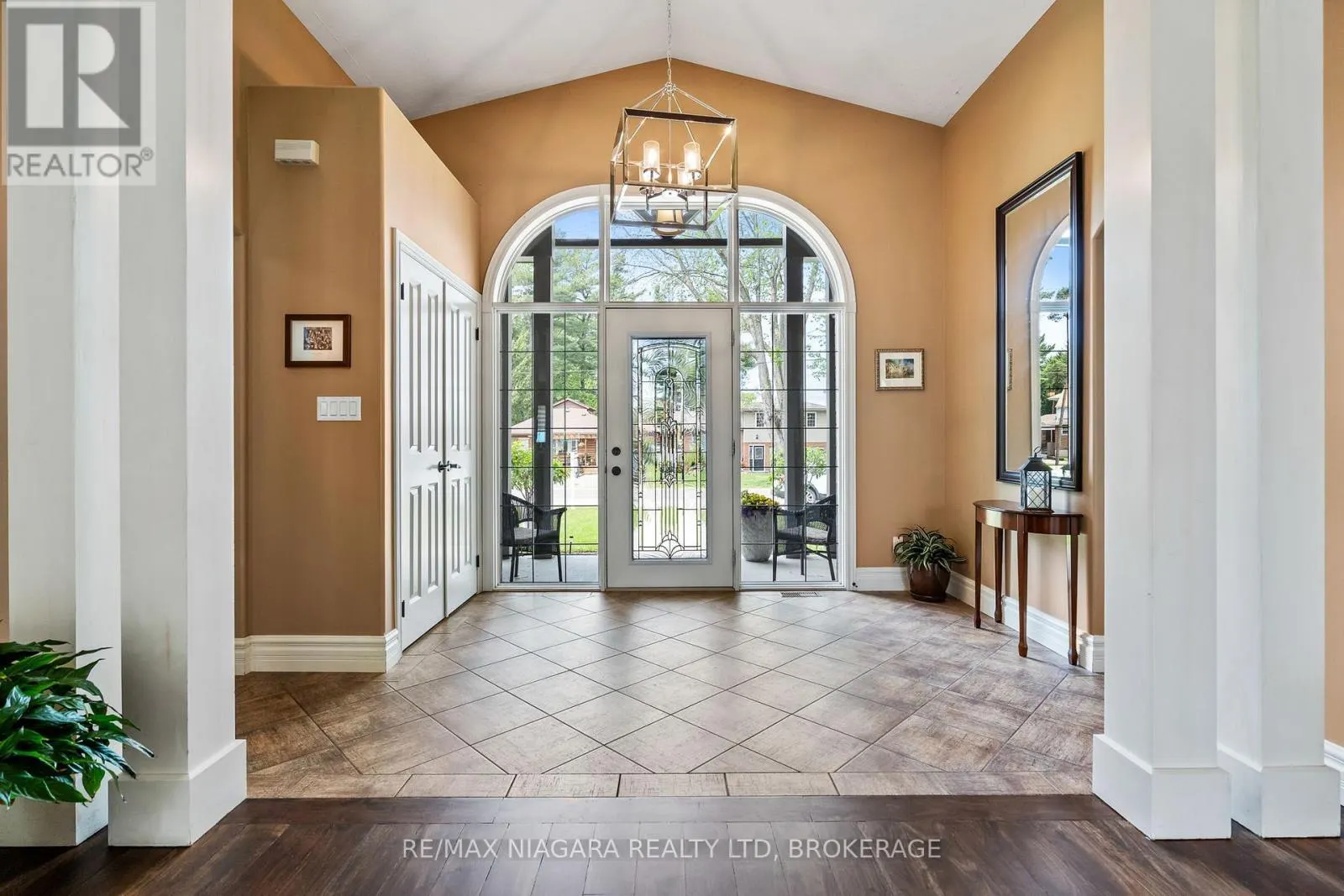 47 ROSEMOUNT AVENUE