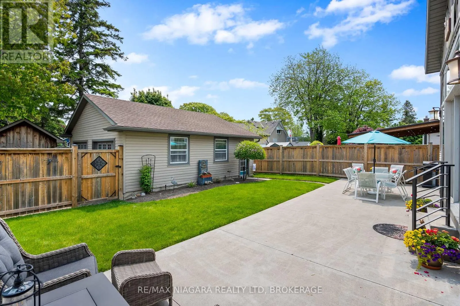 47 ROSEMOUNT AVENUE