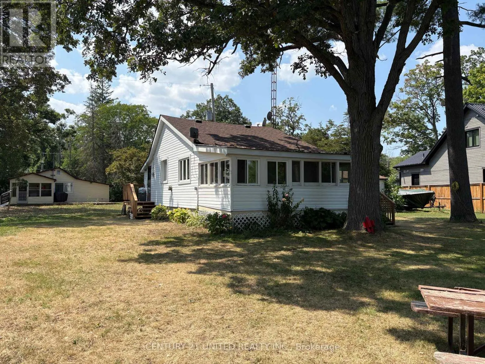 385 C PIKE LANE