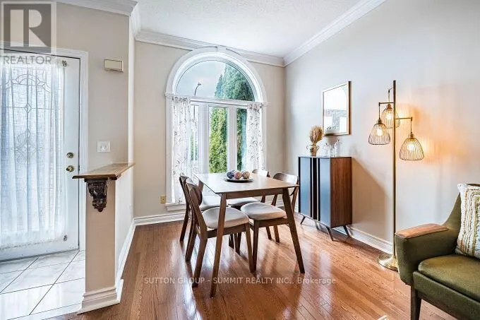 42 MORRISON CRESCENT