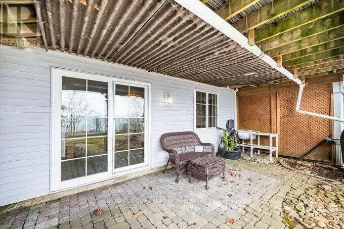 42 MORRISON CRESCENT