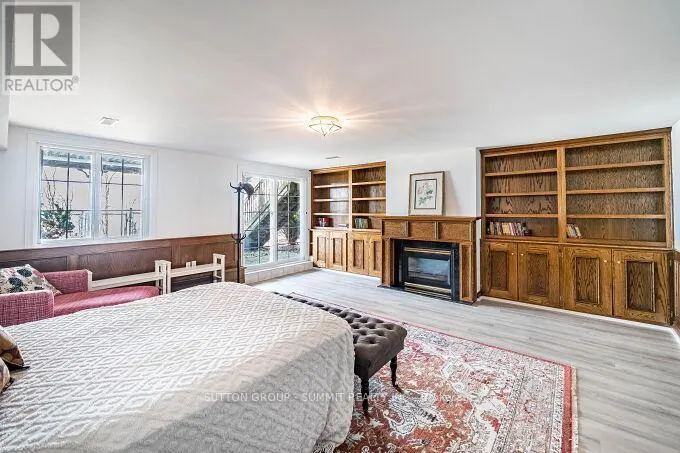 42 MORRISON CRESCENT