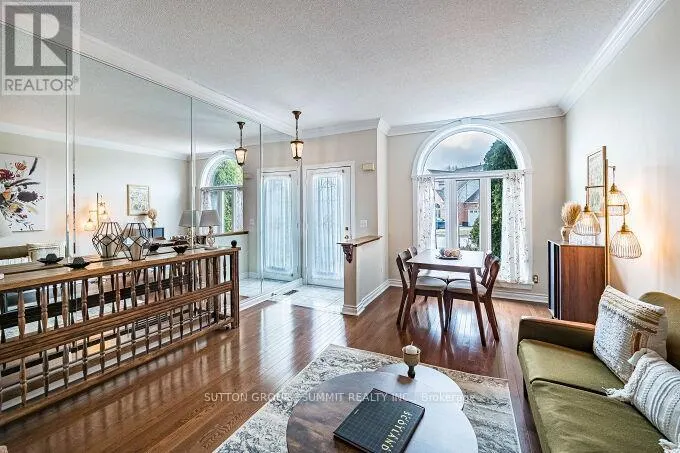 42 MORRISON CRESCENT