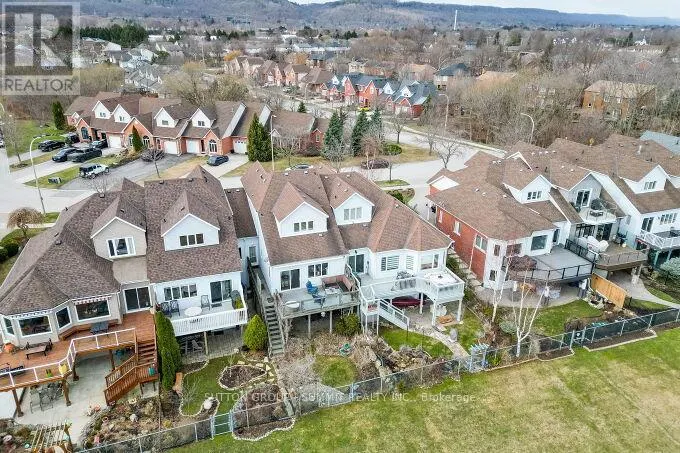 42 MORRISON CRESCENT
