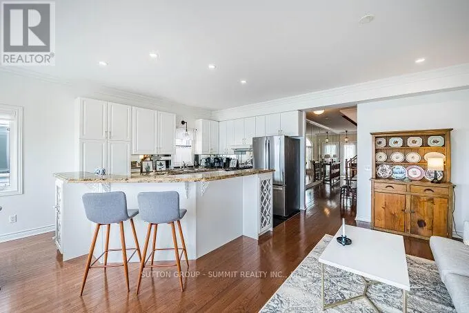 42 MORRISON CRESCENT