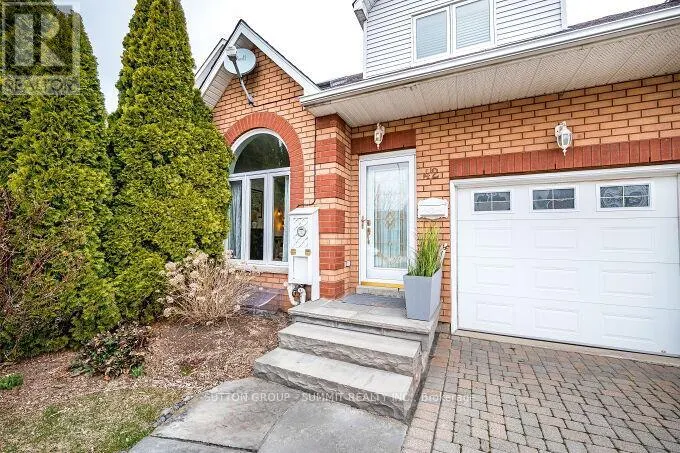 42 MORRISON CRESCENT