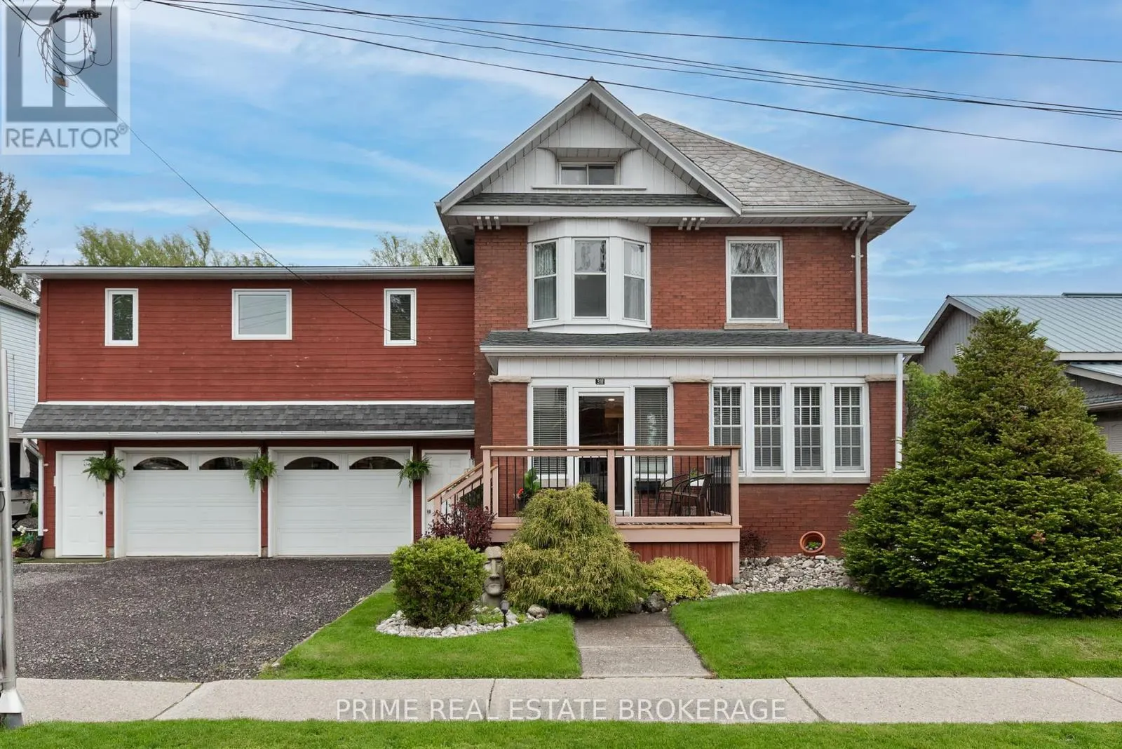 311 SMITH STREET