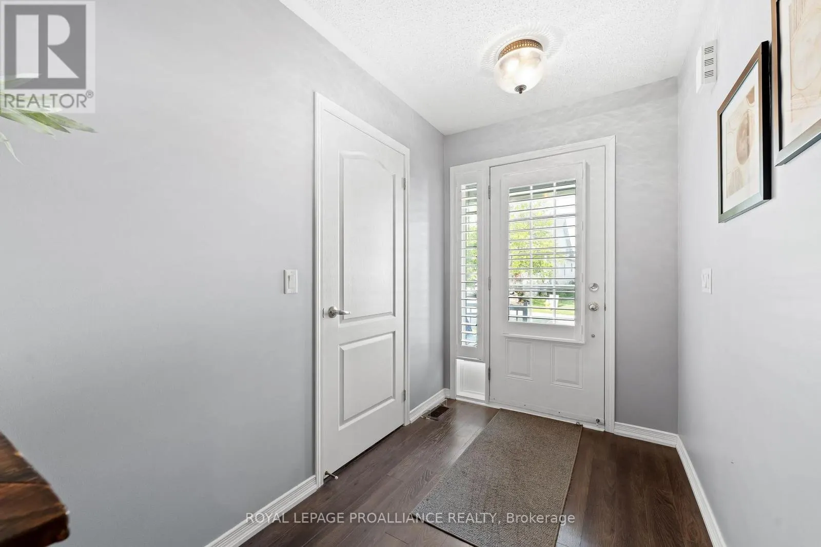 699 HENDERSON DRIVE