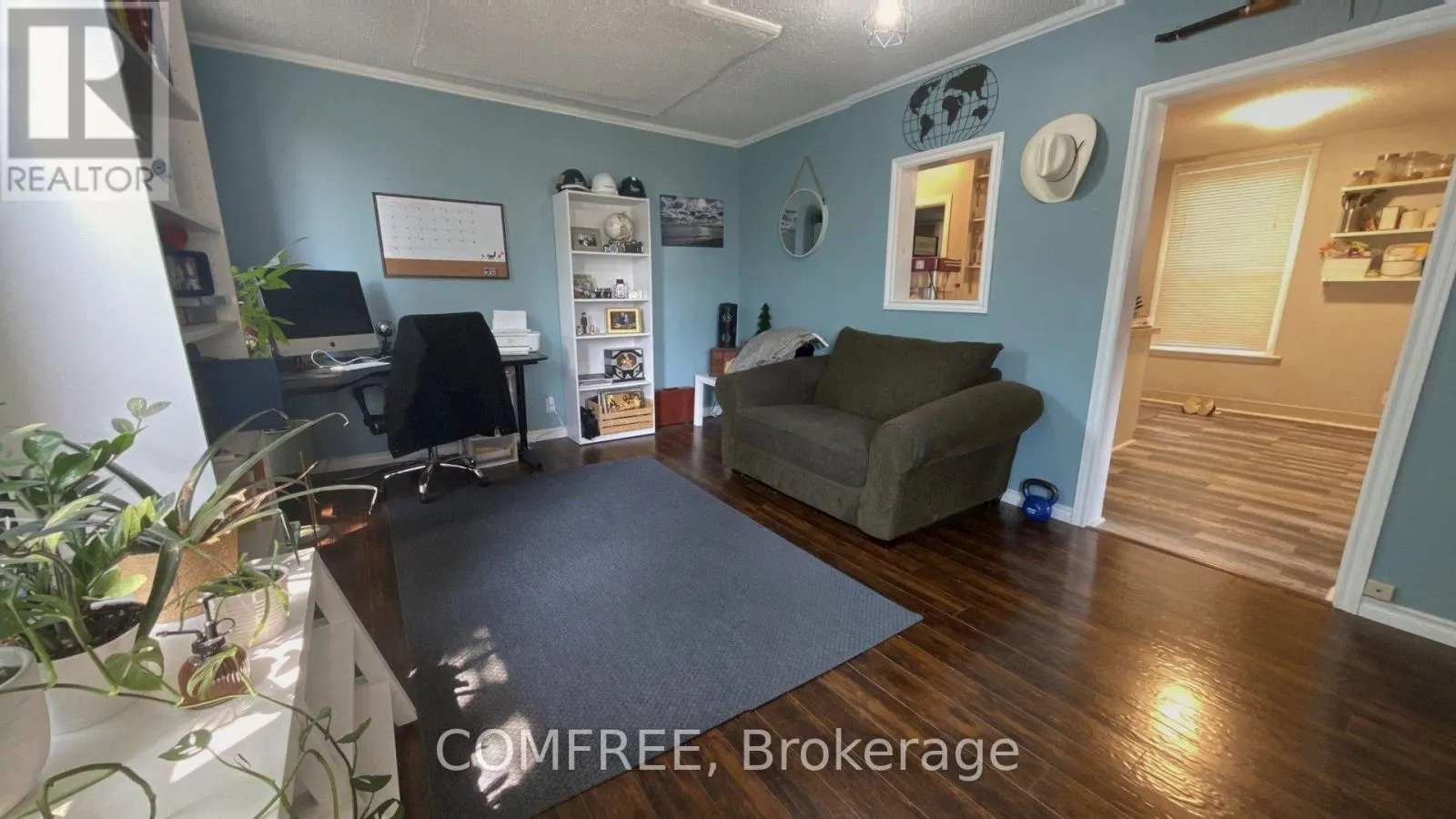 463 DIVISION STREET