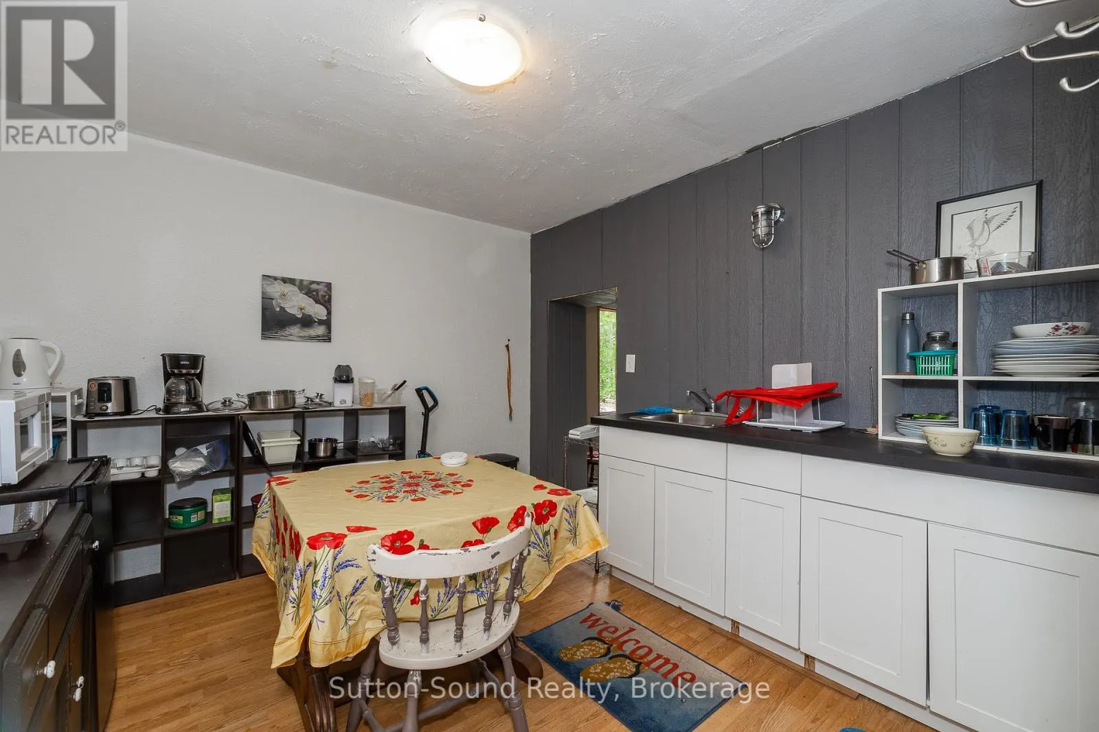 351 14TH STREET E