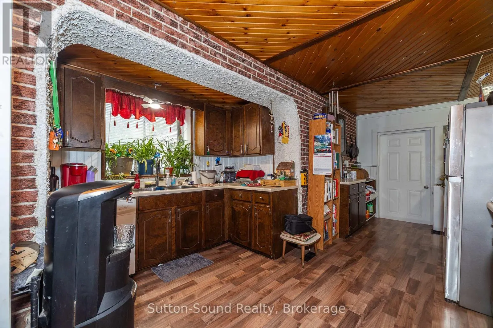 351 14TH STREET E