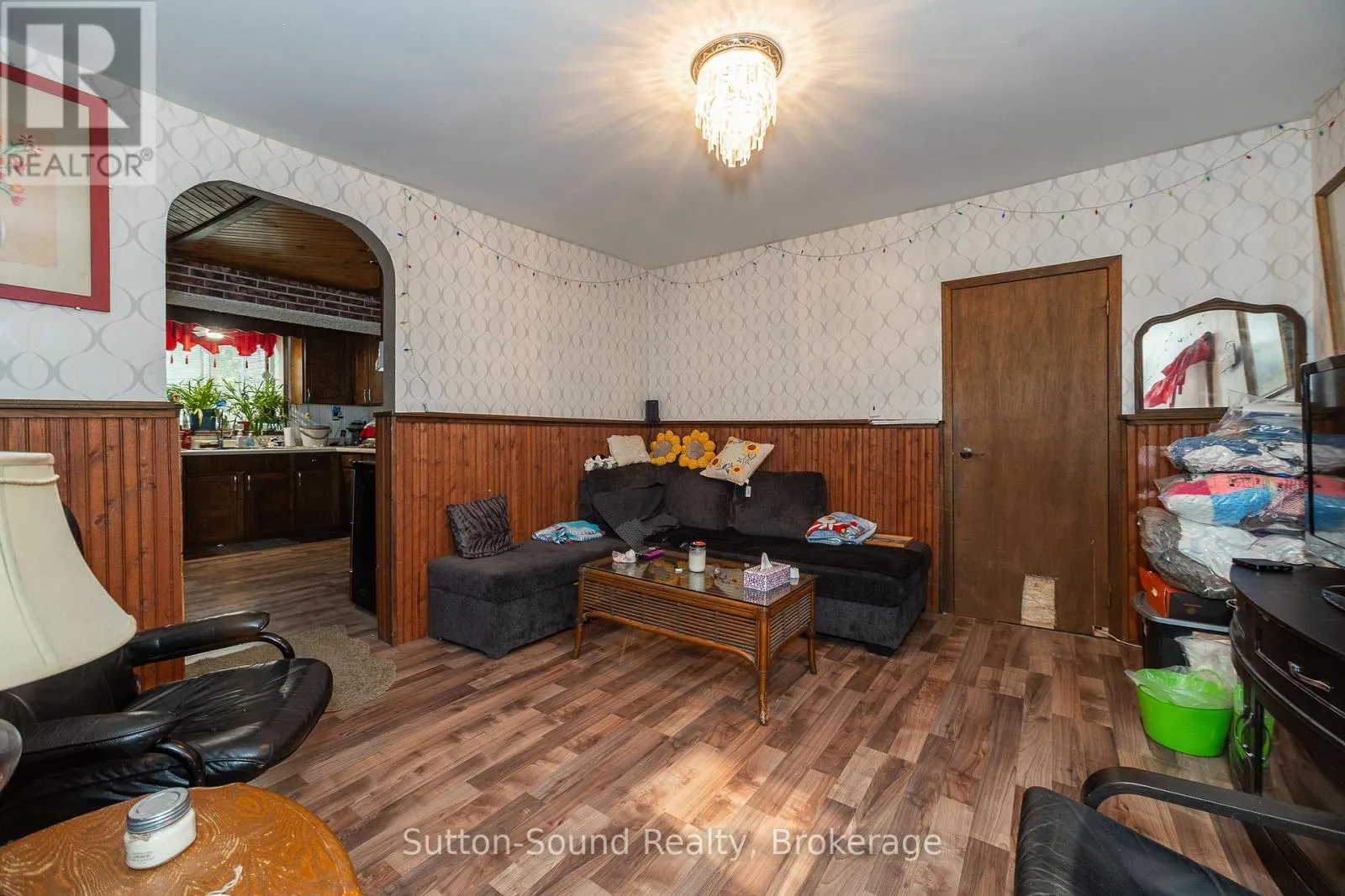 351 14TH STREET E