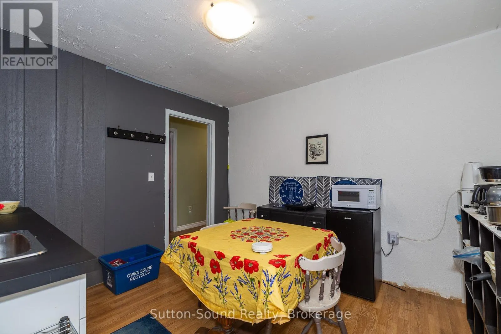 351 14TH STREET E