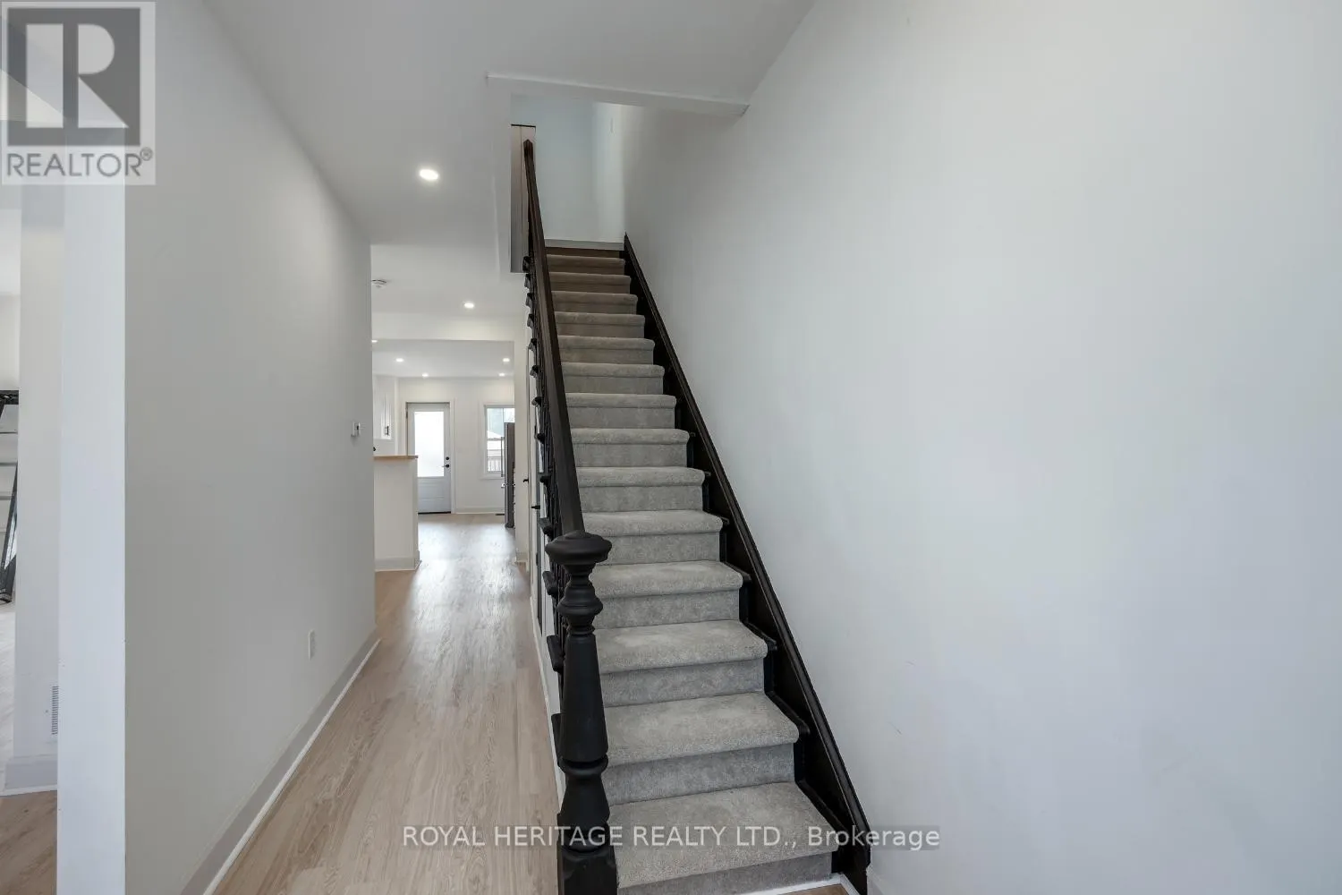 413 DIVISION STREET