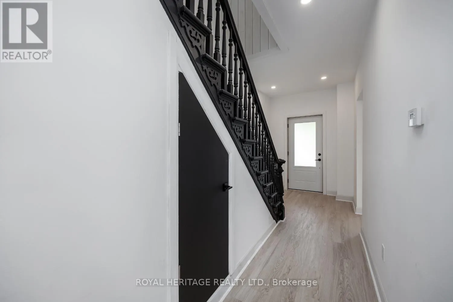 413 DIVISION STREET