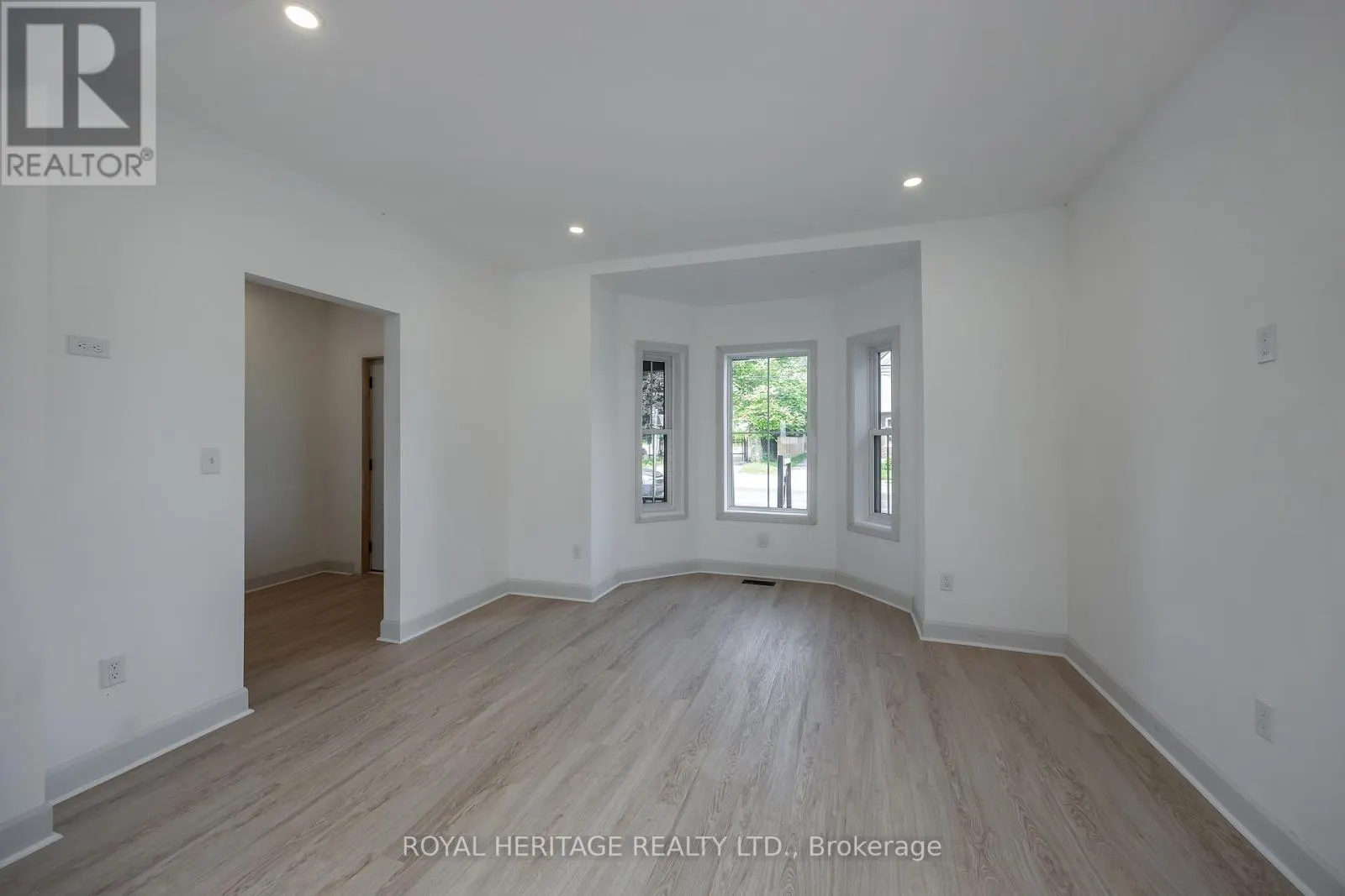 413 DIVISION STREET