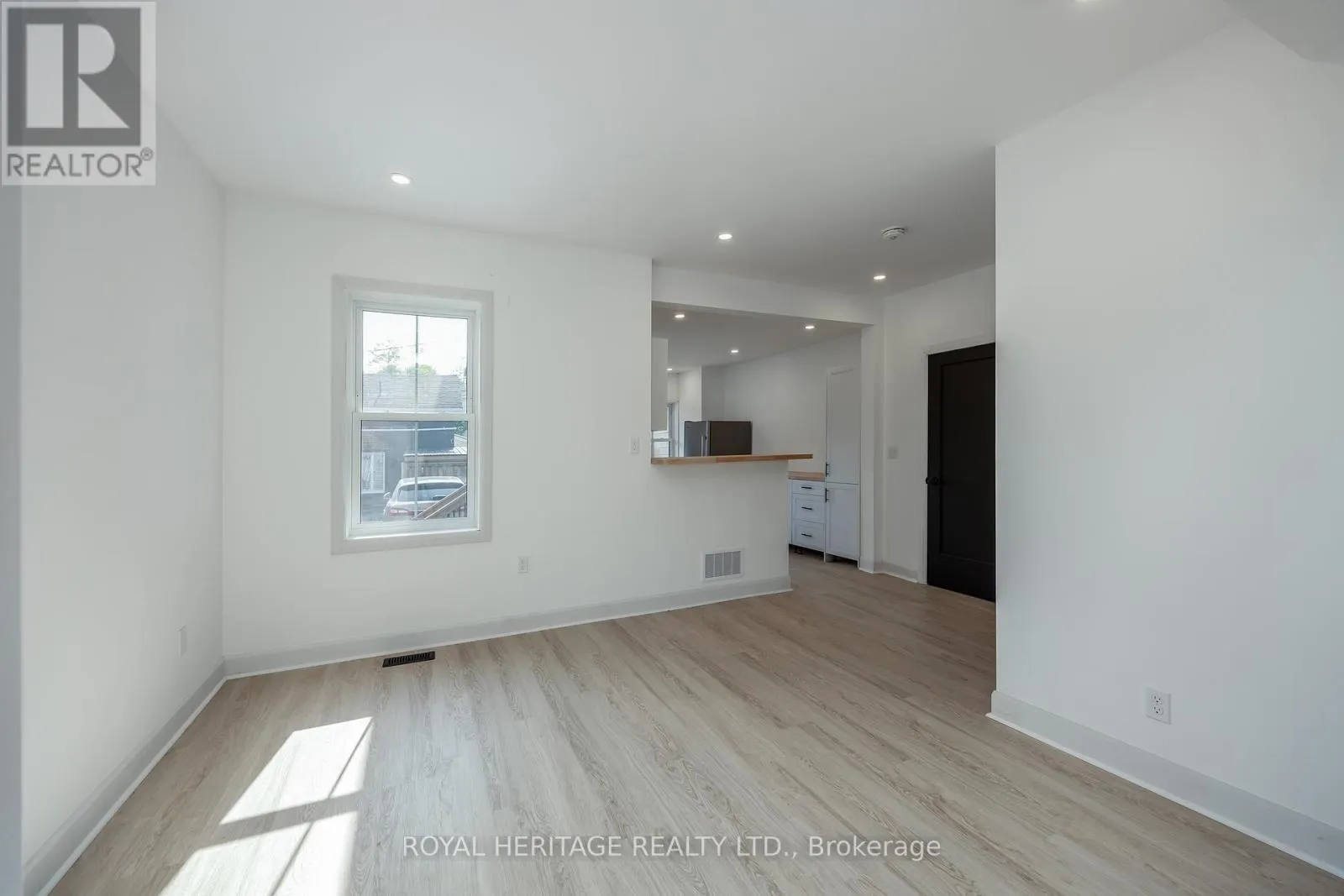 413 DIVISION STREET