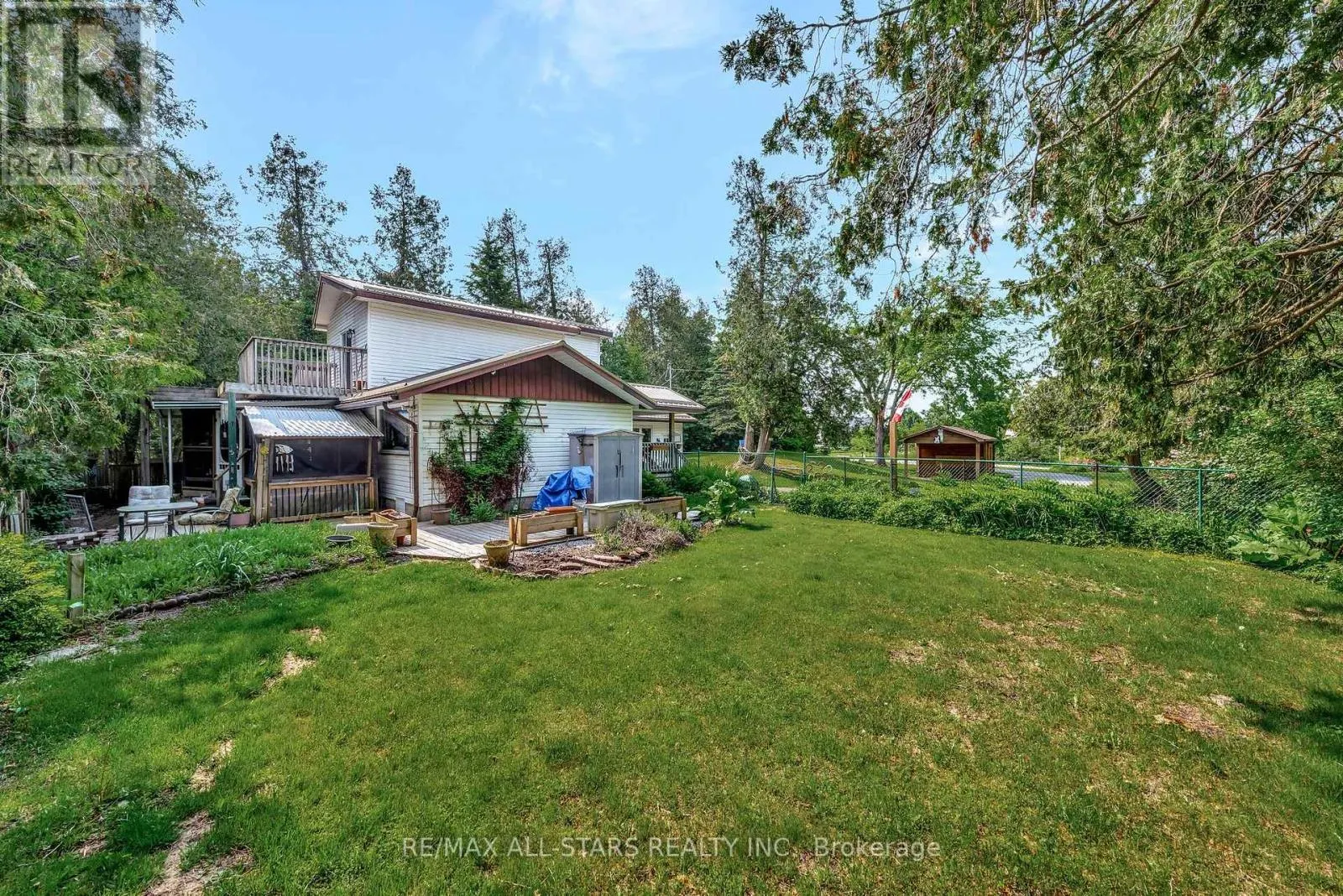14 WYCHWOOD DRIVE E