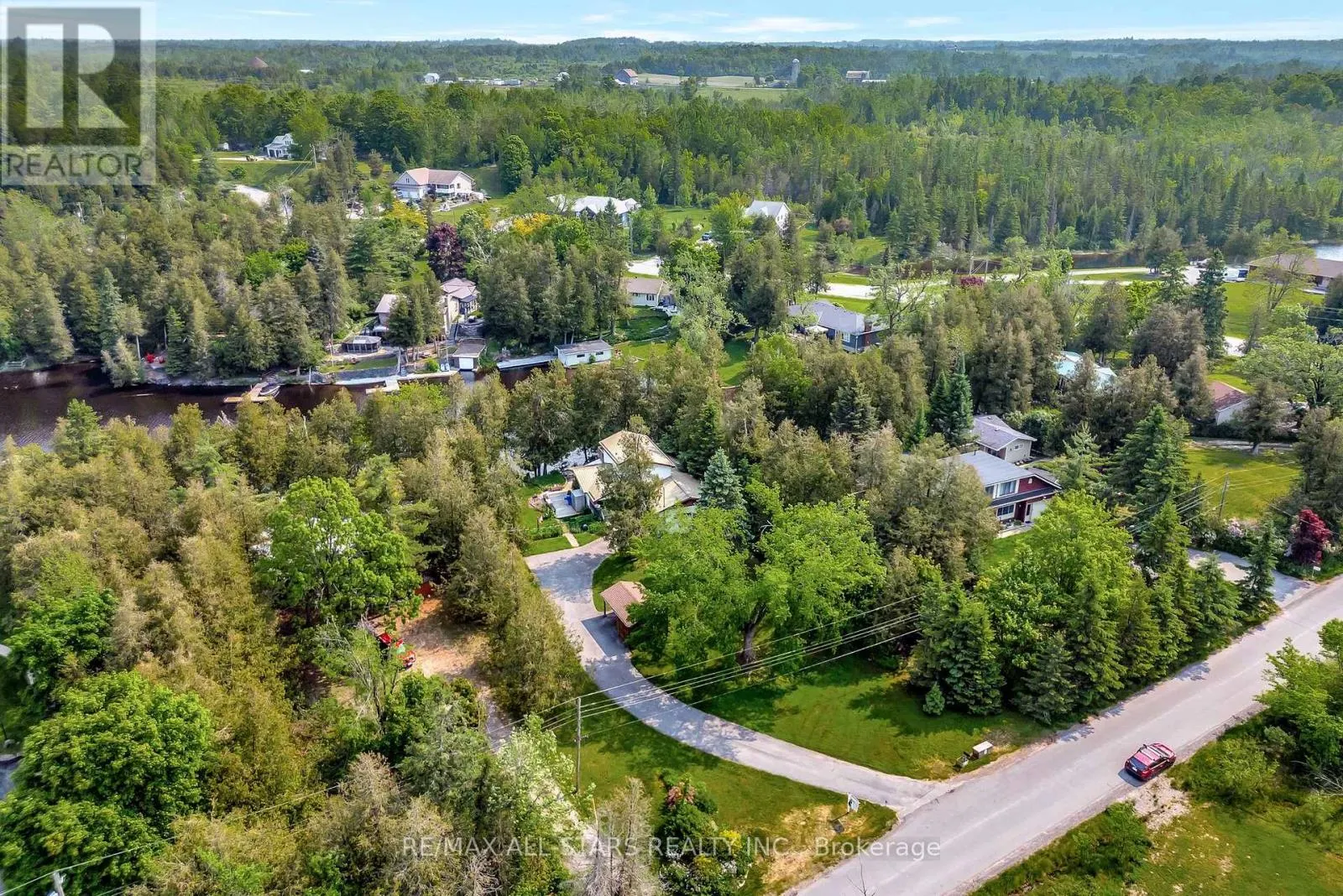14 WYCHWOOD DRIVE E