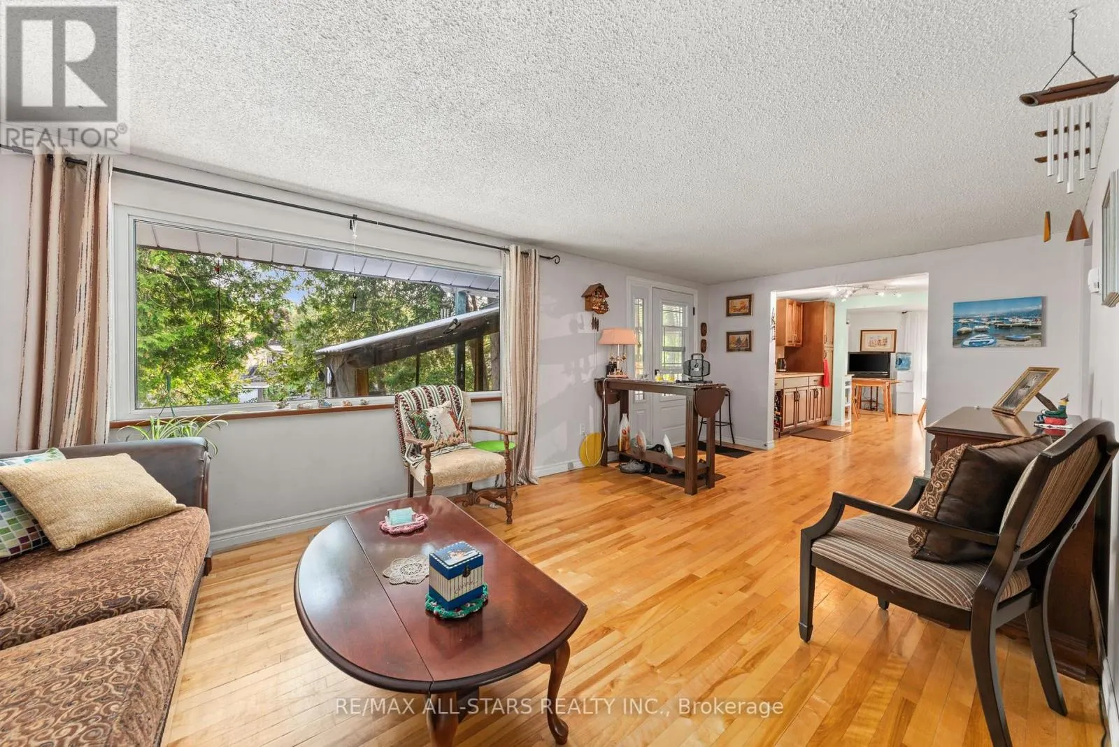 14 WYCHWOOD DRIVE E