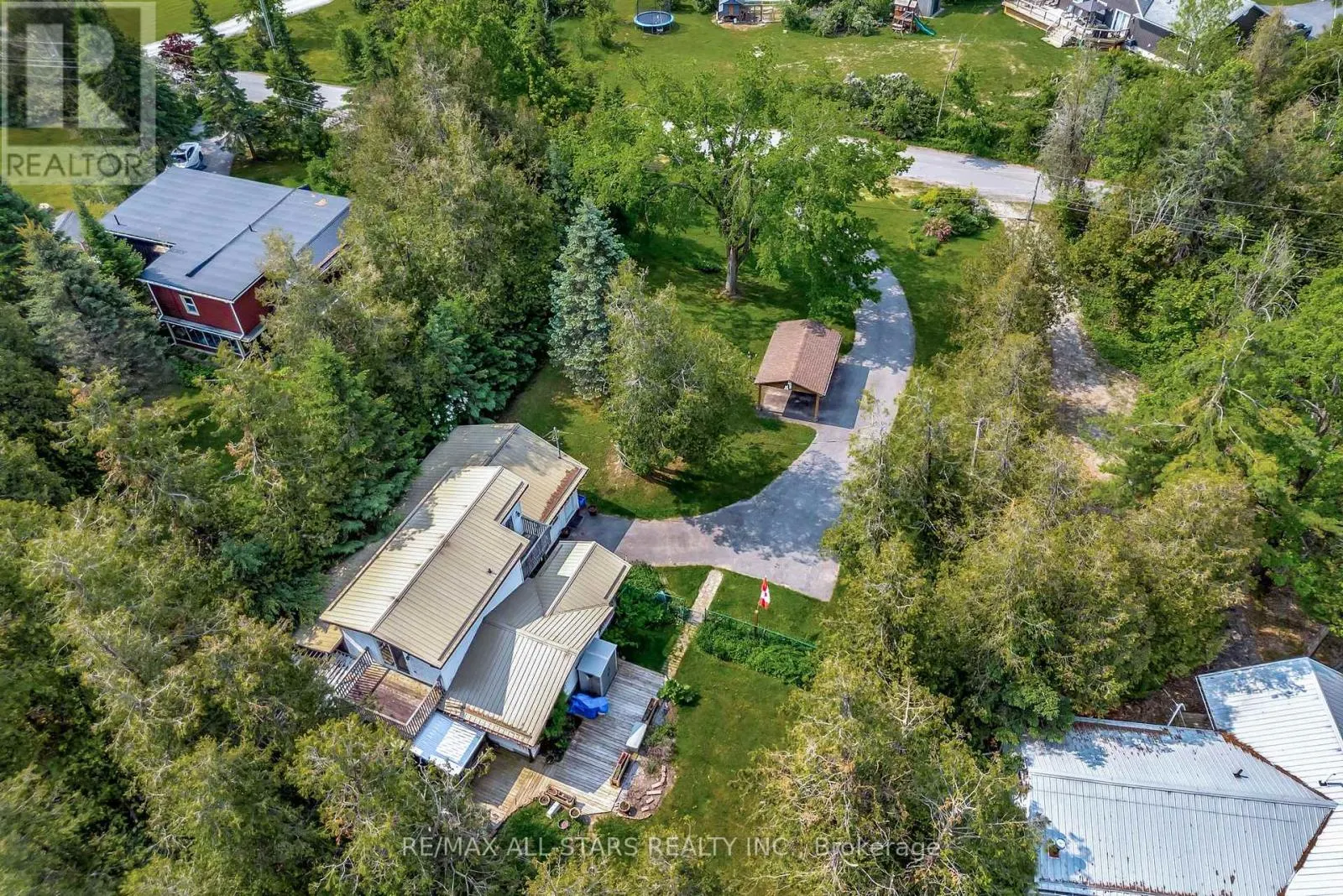 14 WYCHWOOD DRIVE E