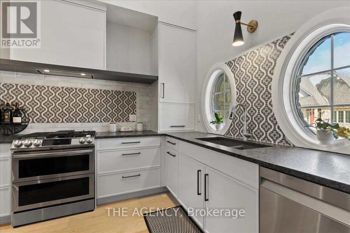 302 - 5 WOOD HAVEN DRIVE