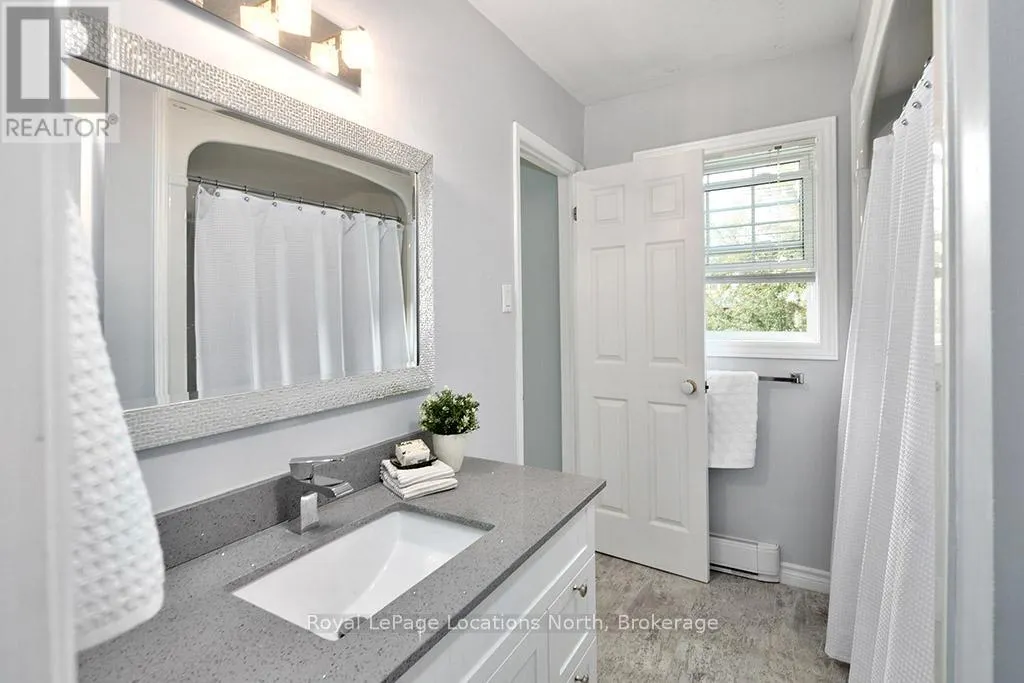 146 - 150 VICTORIA STREET S, #146