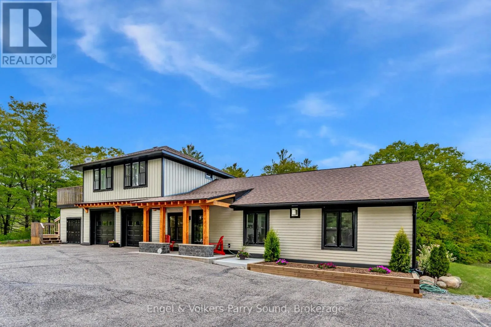 49 REGENCY DRIVE
