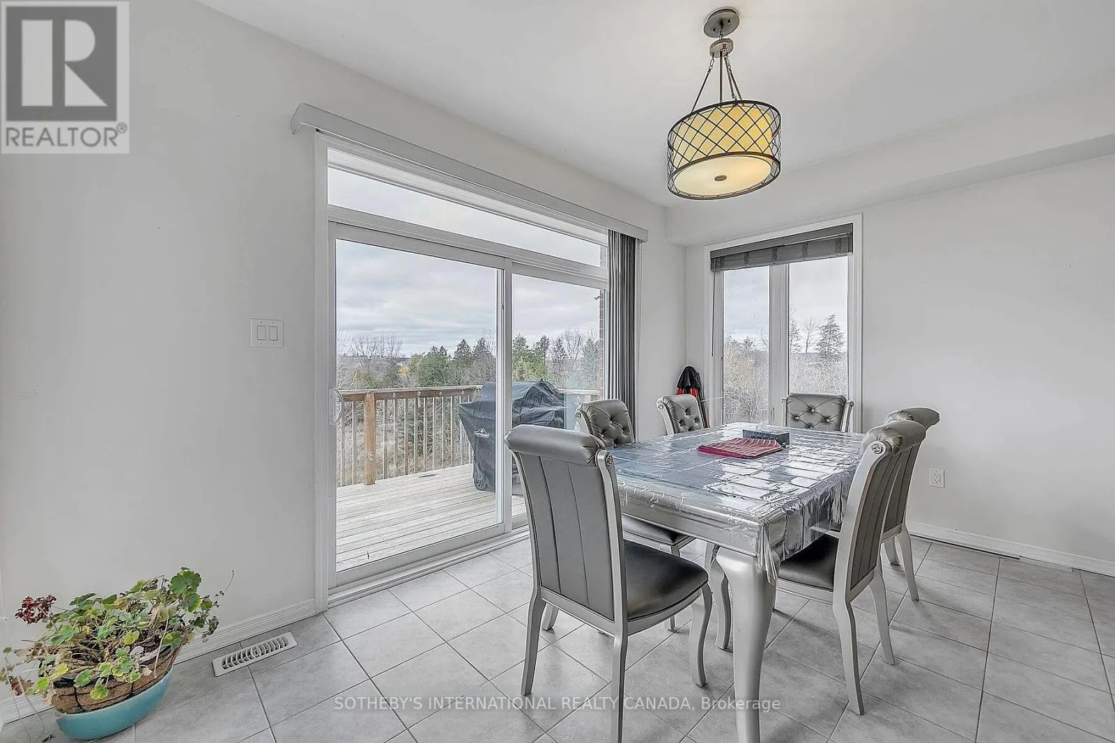 238 DOLMAN STREET