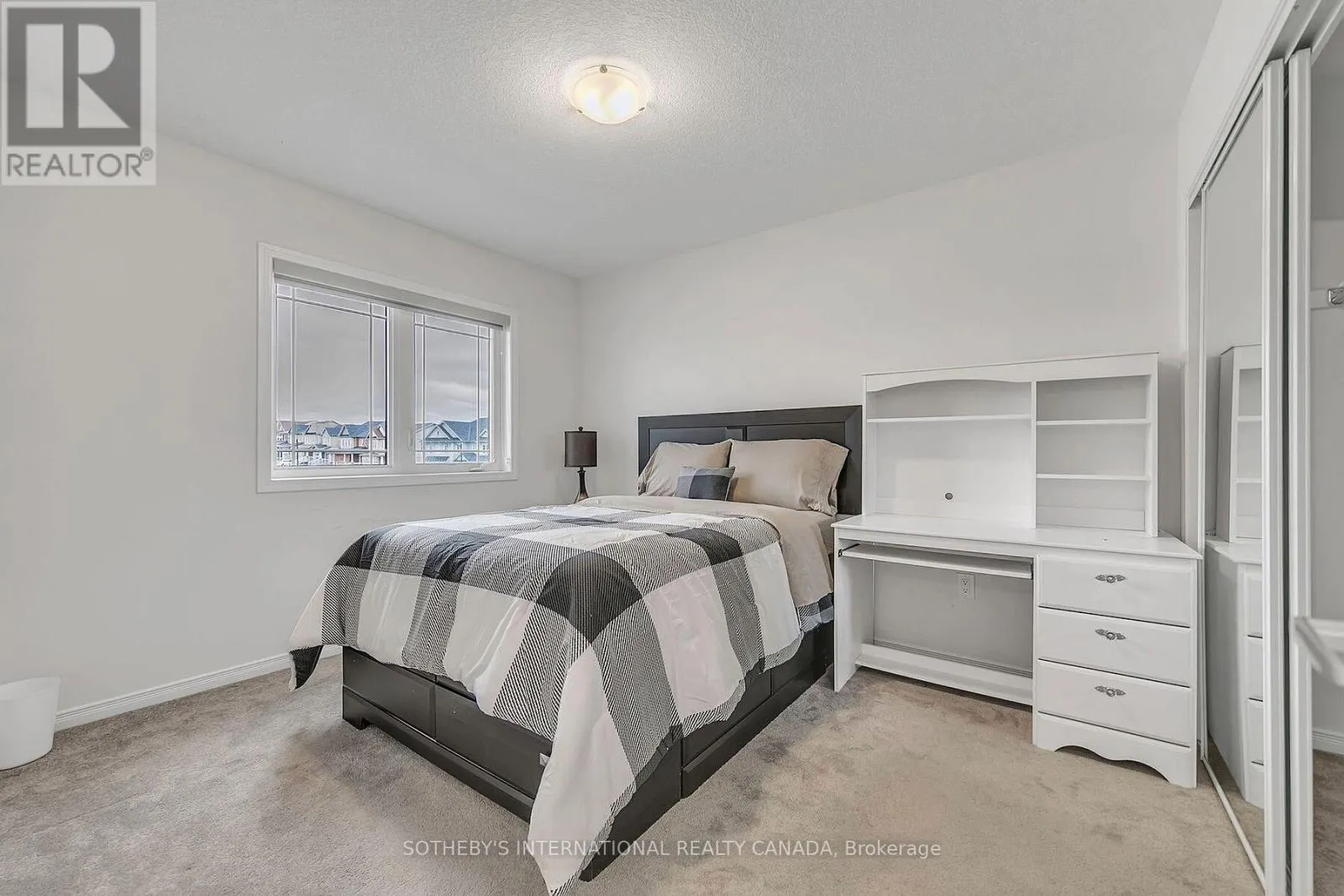 238 DOLMAN STREET