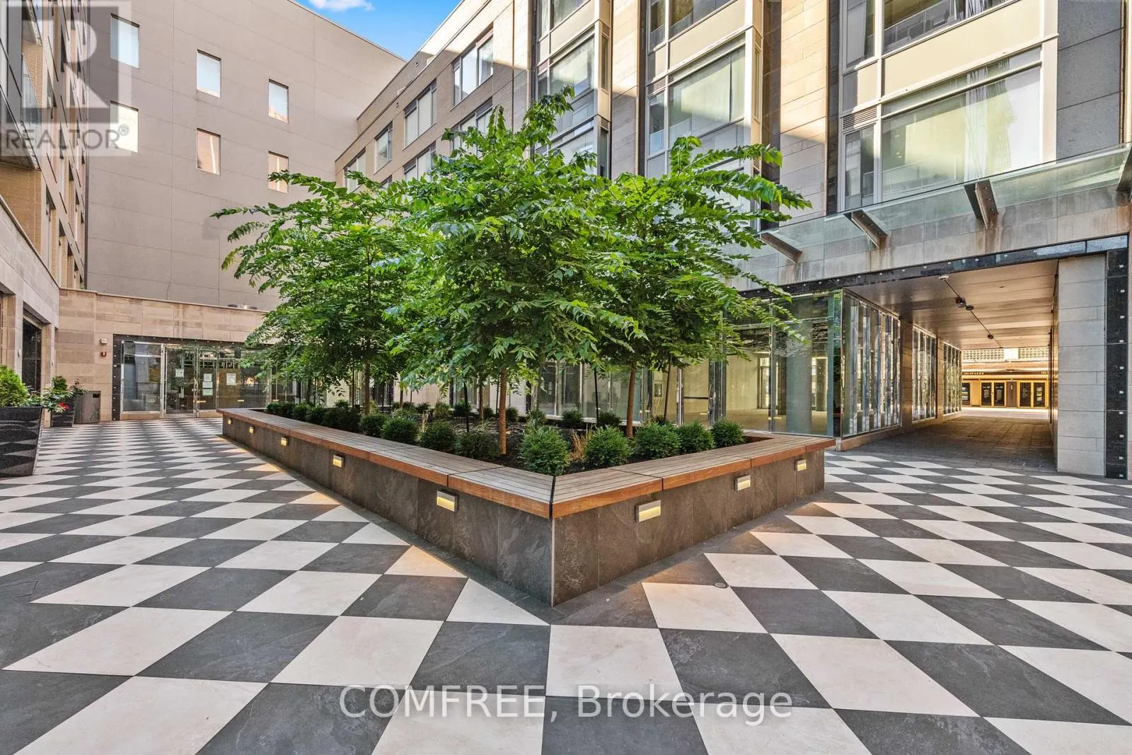 1603 - 101 QUEEN STREET