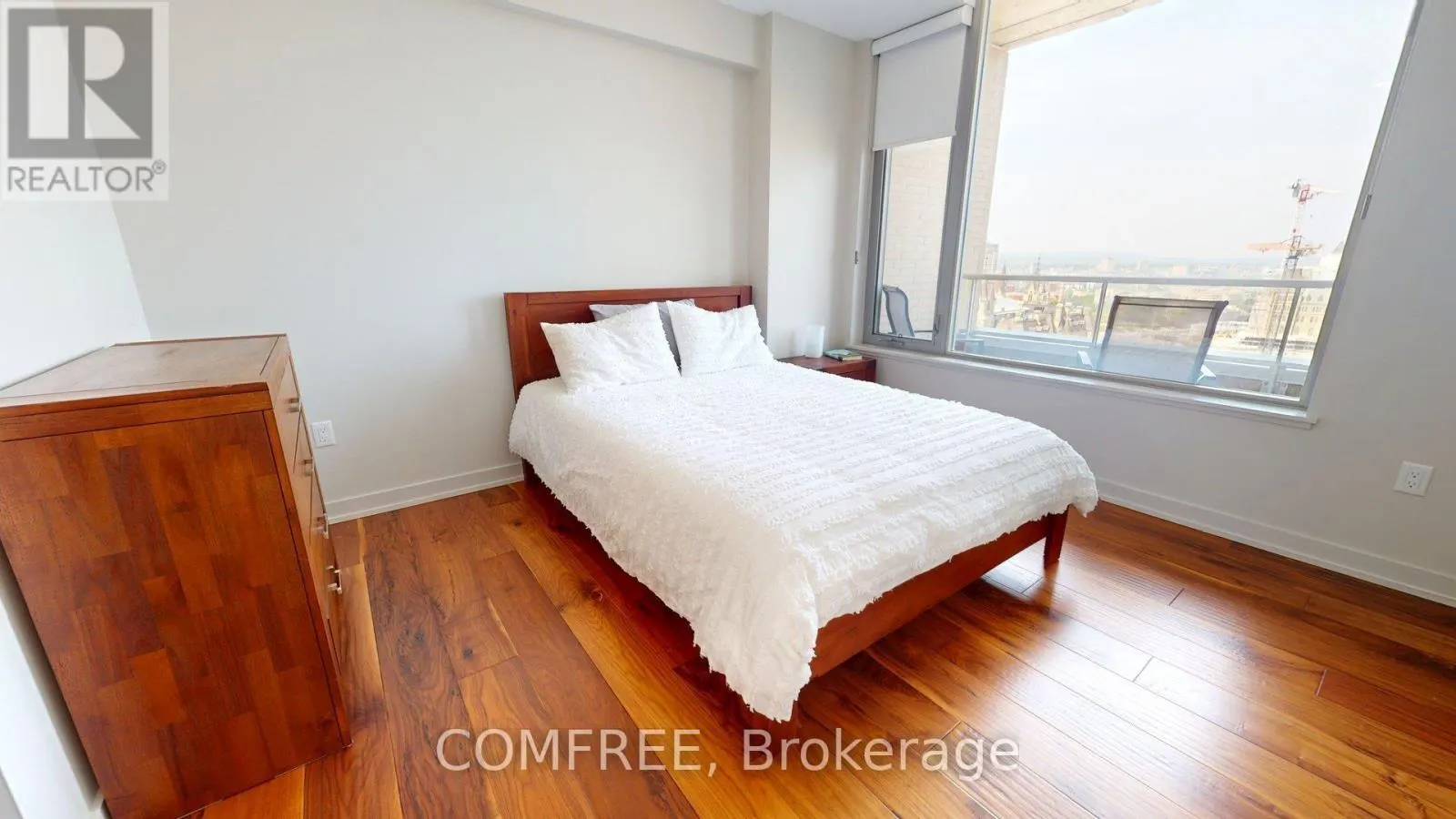 1603 - 101 QUEEN STREET