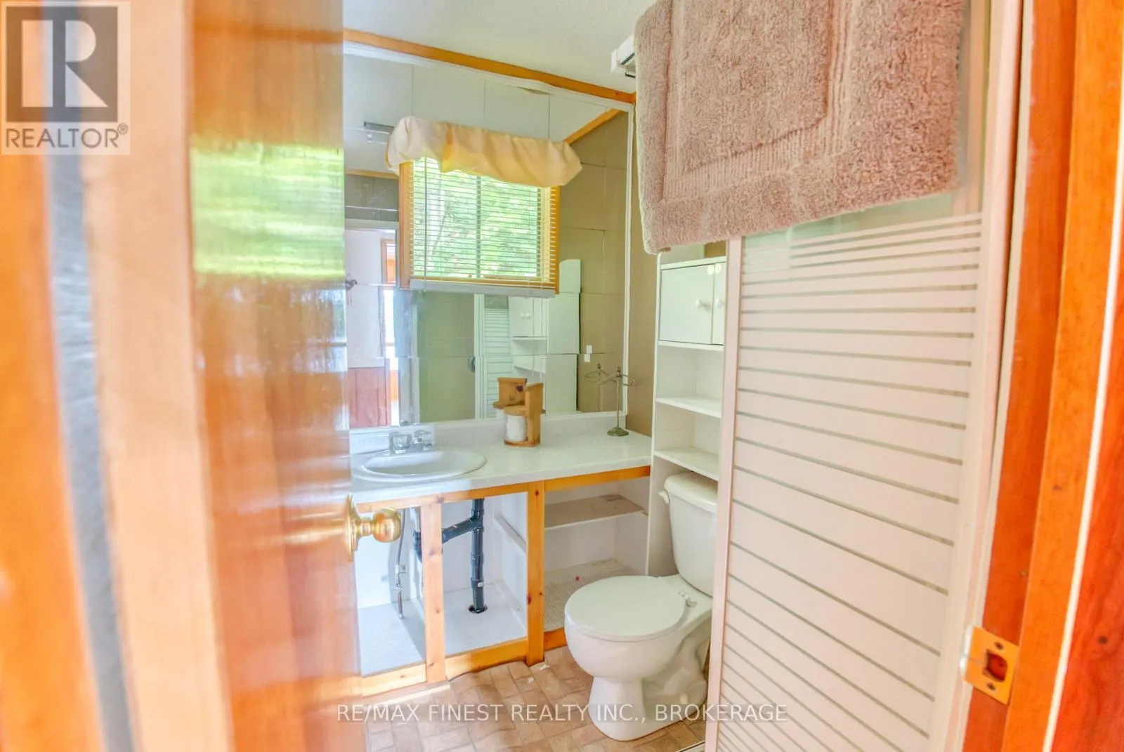 1140B POINT LANE