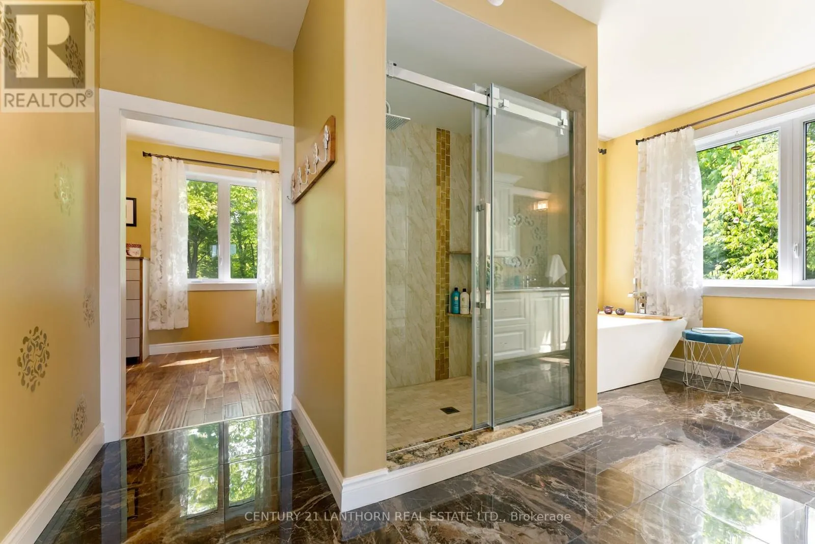 32 FOREST BREEZE LANE