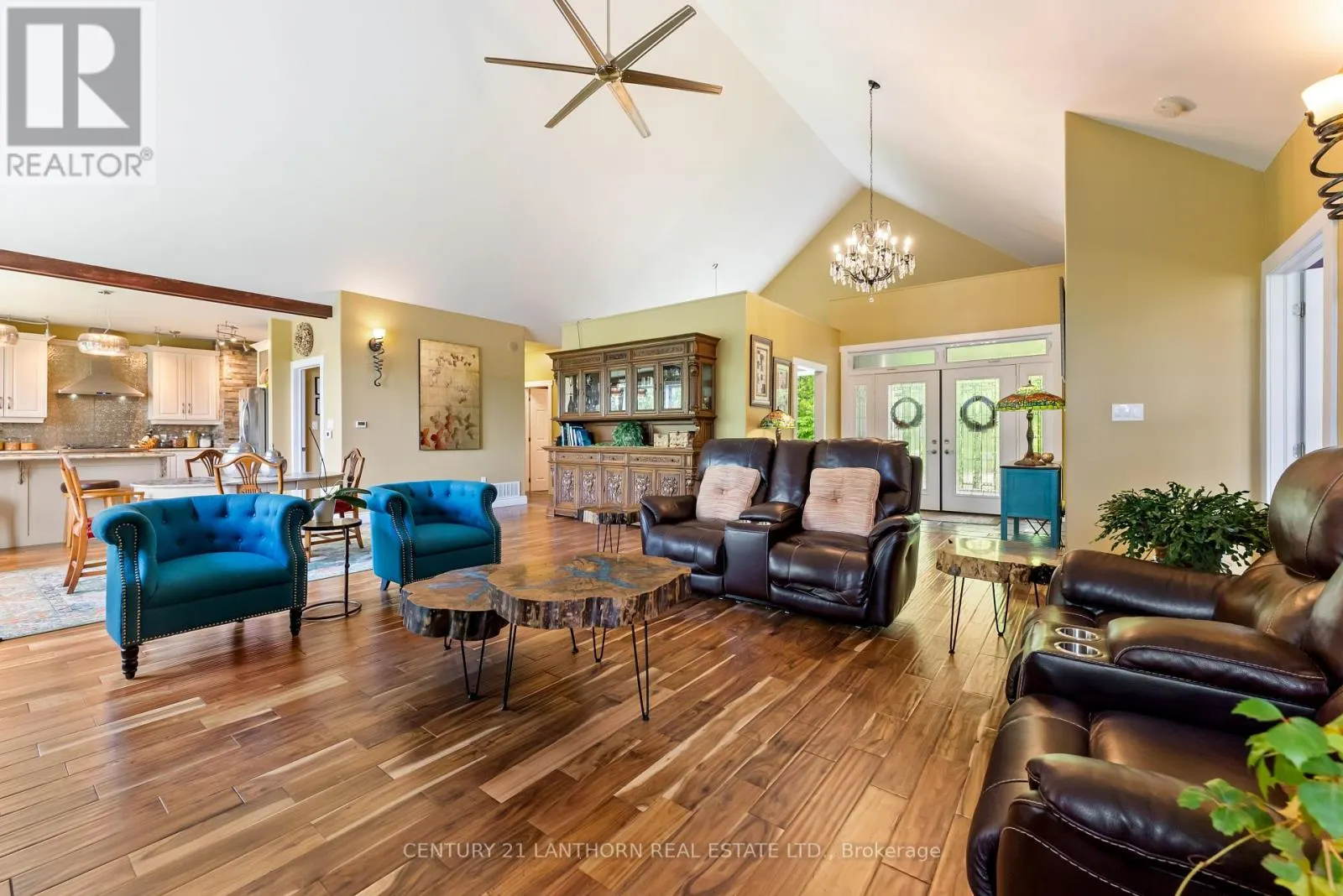 32 FOREST BREEZE LANE