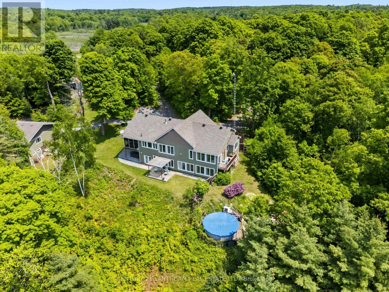 32 FOREST BREEZE LANE