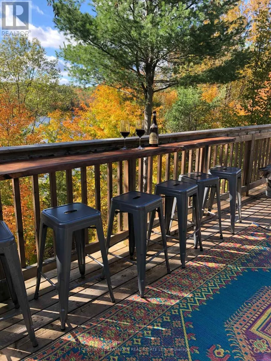 32 FOREST BREEZE LANE