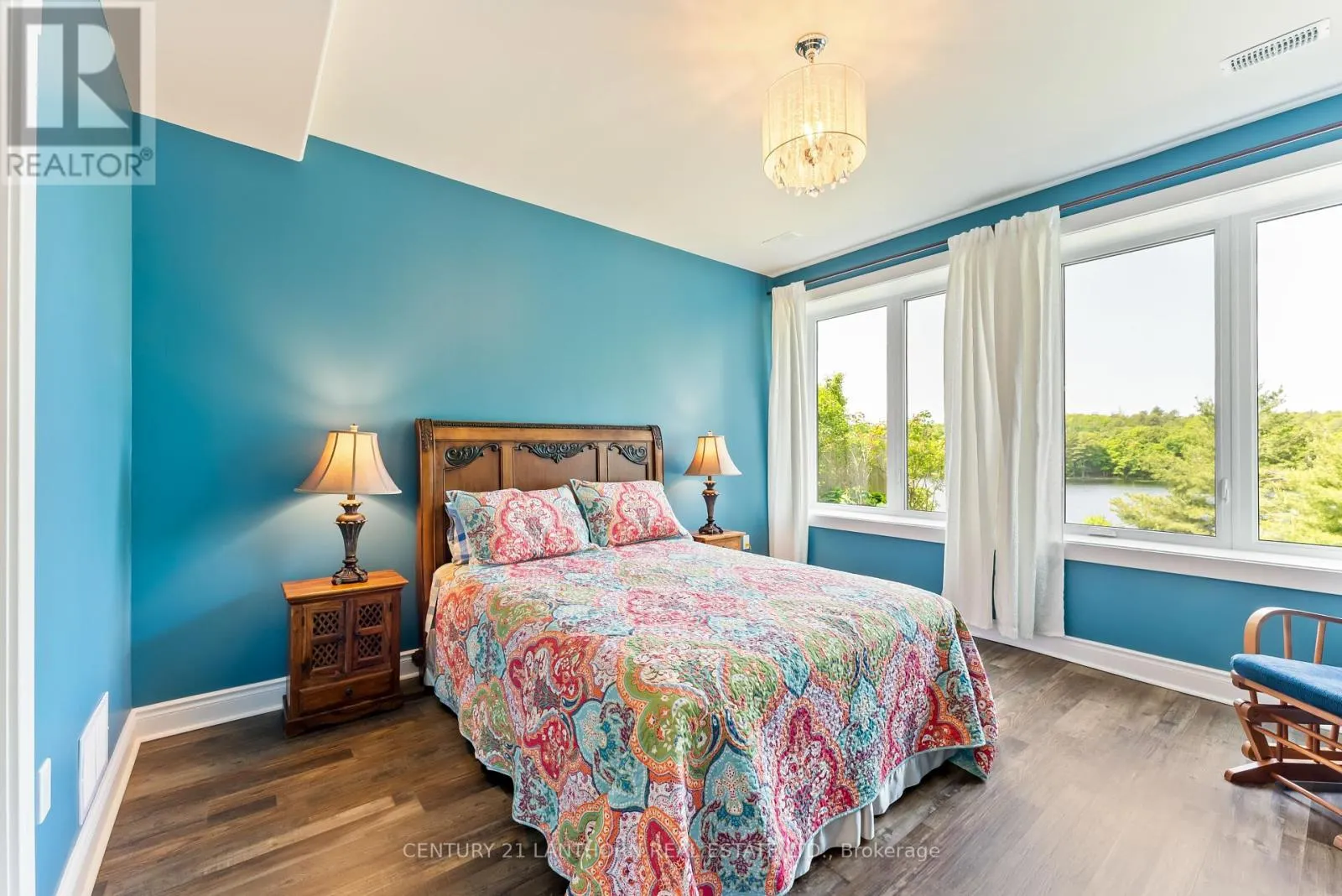 32 FOREST BREEZE LANE