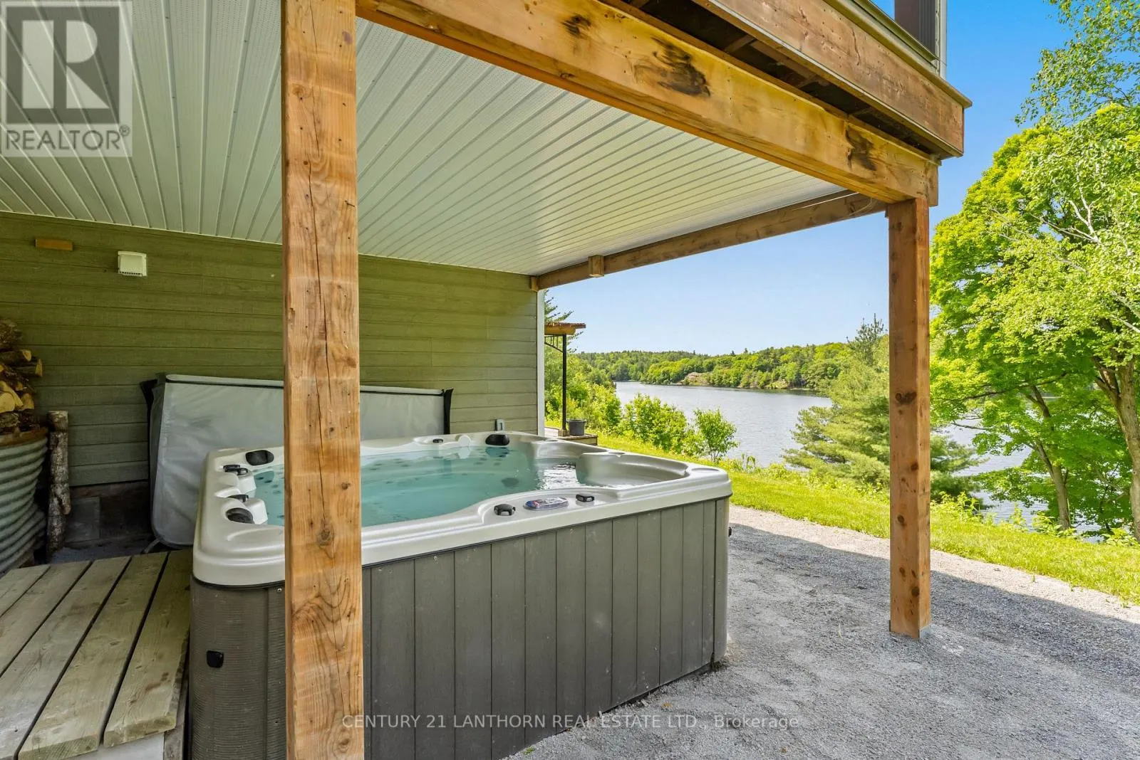 32 FOREST BREEZE LANE