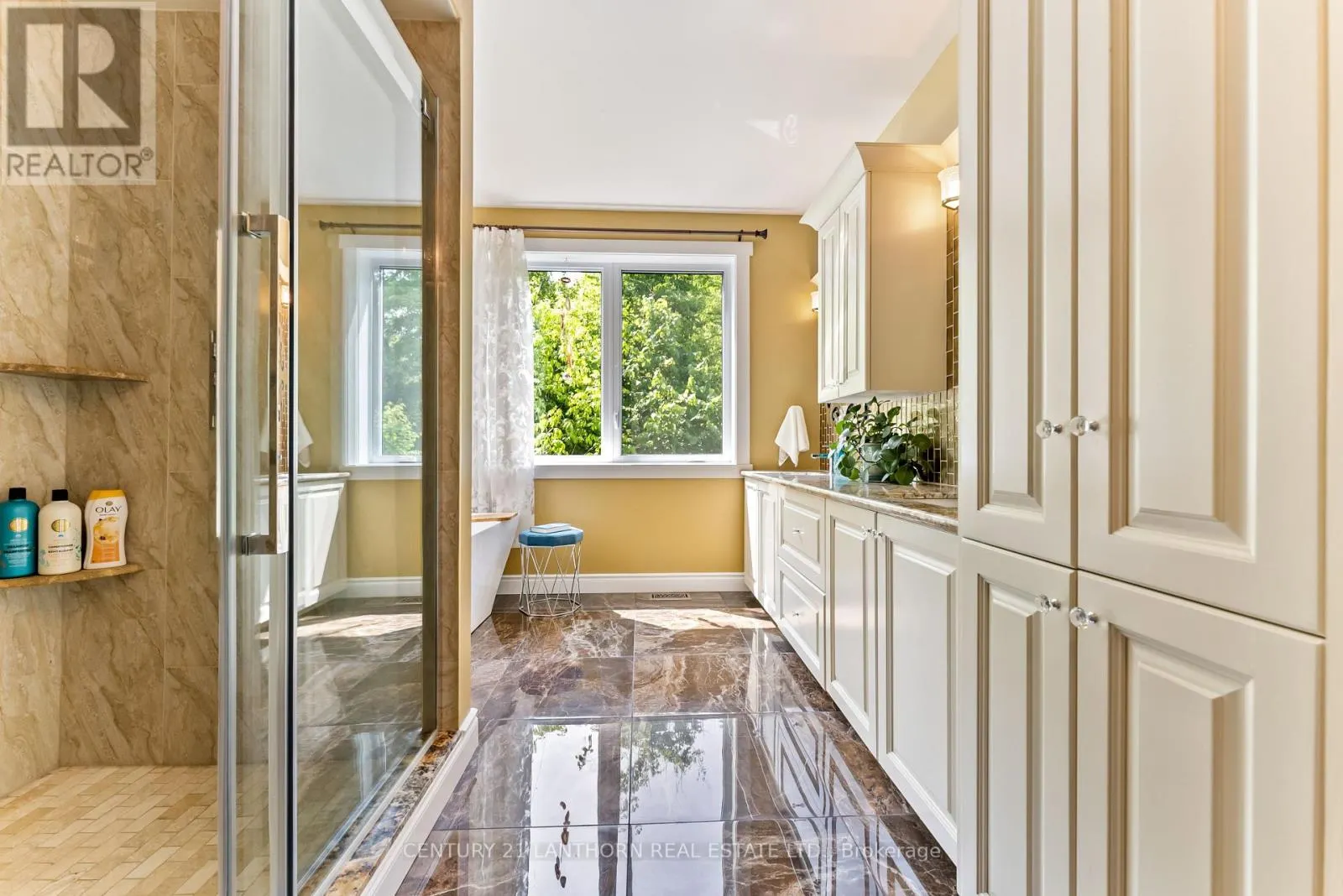 32 FOREST BREEZE LANE